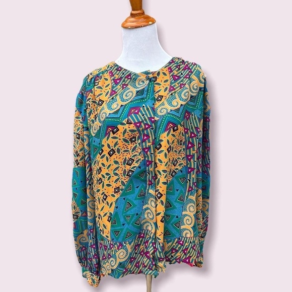 Vintage Tops - Vintage graphic print long sleeve button down